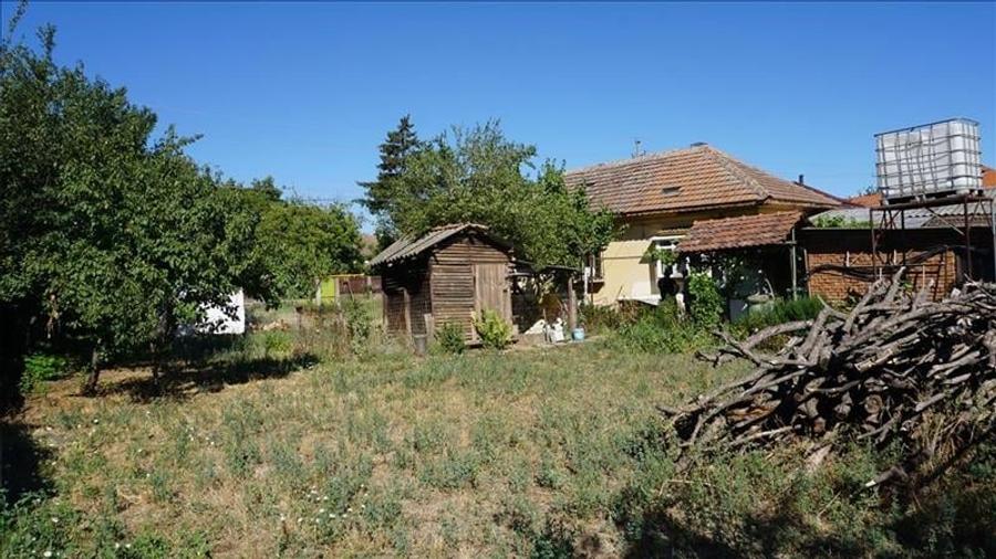 Teren stradal cu casa veche in Podari - toate utilitatile - 6