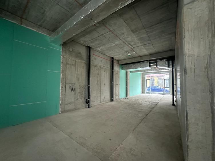 Spațiu Comercial în Aviatiei Tower - 9