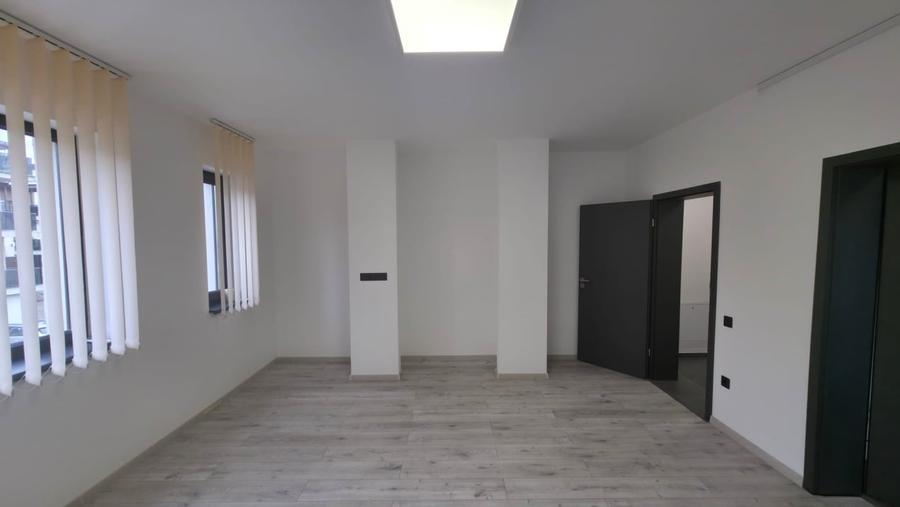 Spatiu Premium in Duplex pentru birou: 6 Camere, Infrastructura IT, Parcare - 10