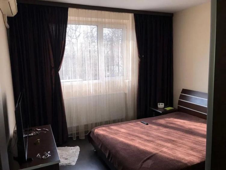 De inchiriat apartament 3 cam,Micro 38,et 1,mobilat si ut... - 1