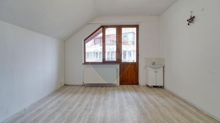 Casă / Vilă cu 9 camere de închiriat în zona Centrul Civic! - 12