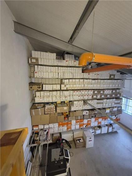 Hala / Spațiu de depozitare - cu birou și dormitor ? curte generoas - 7