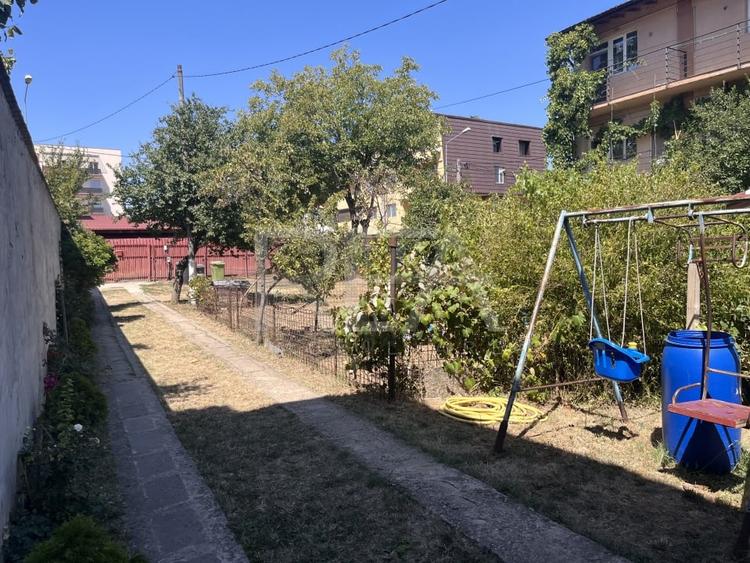 Teren 659 mp intravilan sector 4 Aparatorii Patriei - 2