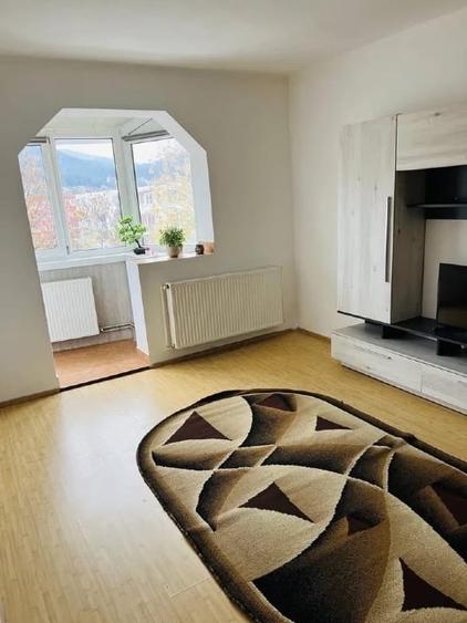 De vânzare apartament cu 2 camere decomandat etaj 4/4 - 1