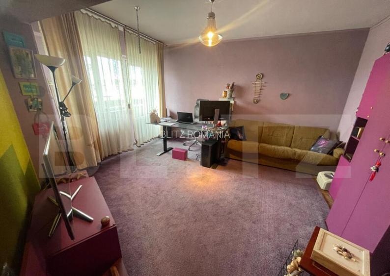 Apartament de vanzare, cu 3 camere, decomandat, 87 mp, zona