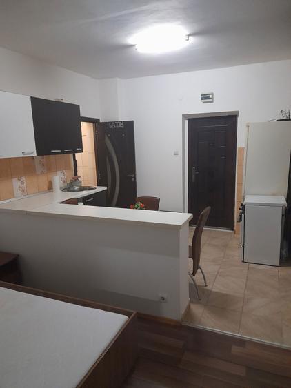 Ofer spre inchiriere - 1