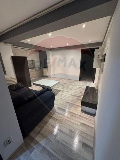 Apartament cu 2 camere de inchiriat , bloc nou, zona Republicii - 1