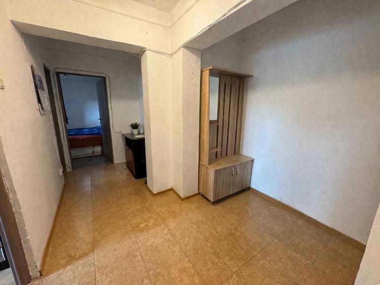 Nicolina, CUG, langa Selgros - Apartament 2 camere, decomandat, comision 0 - 5