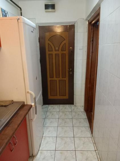 Proprietar vand apartament 2 camere - 1