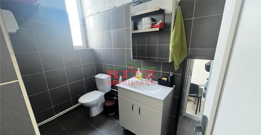 VANZARE/INCHIRIERE HALA INDUSTRIALA, S= 560mp, pod teren 278 - 9