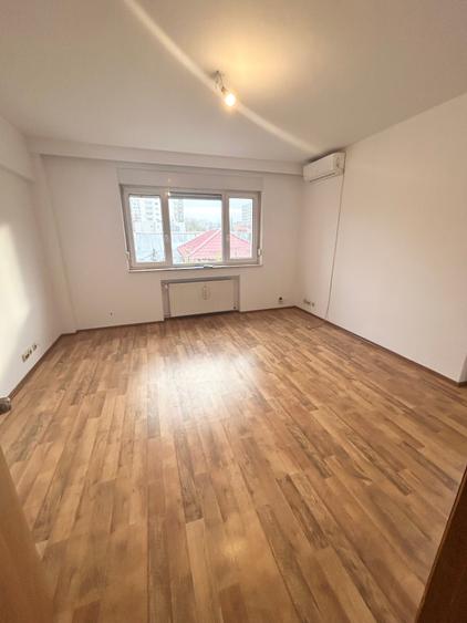 Pantelimon-Fundeni / Apartament 3 cam in vila / Loc de parcare-Curte - 6