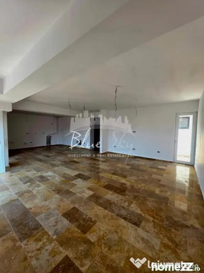 Apartament cu 4 camere decomandat în Faleza Nord