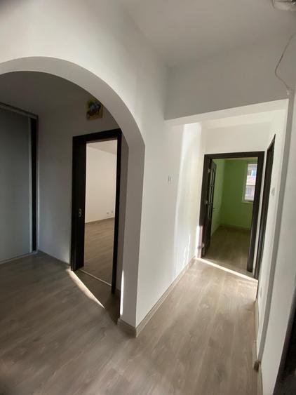 2 DECOMANDATE  parter cu centrala, balcon 9m, Miron Costin - 7