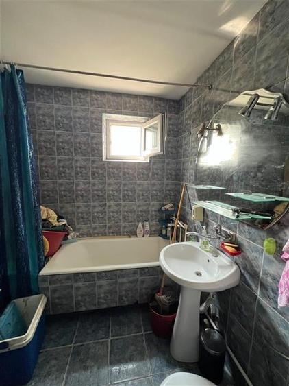 Apartament 3 Camere Decomandat - Gradinari - 8