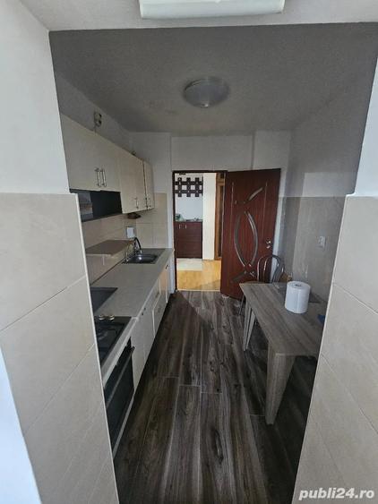 Apartamen 3 camere de vanzare - 1