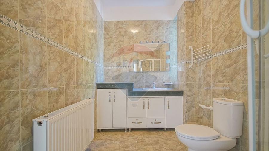 Vanzare două vile, cu potential investitional în Brașov, cartier Șchei - 29