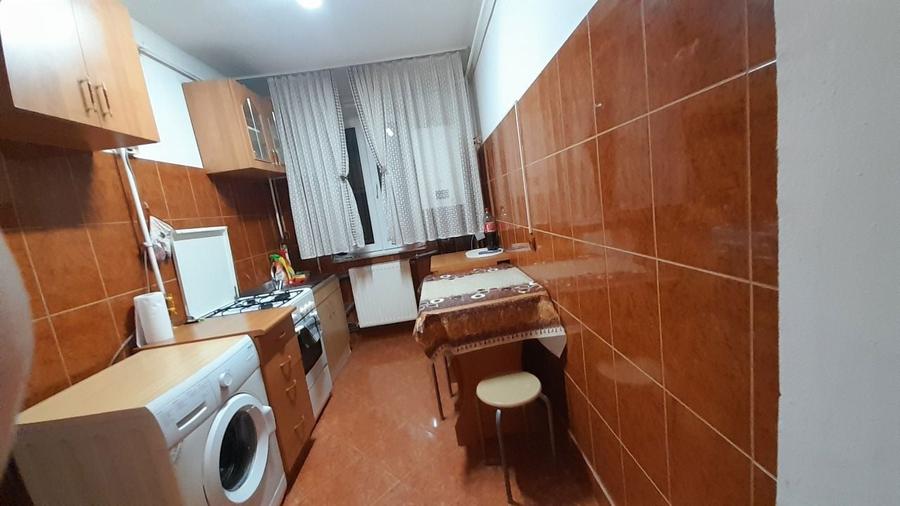 Ofer spre inchiriere apartament 2 camere central decomandat - 8