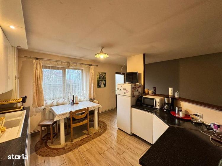 Casa cocheta cu terasa | 5 ari teren - 9