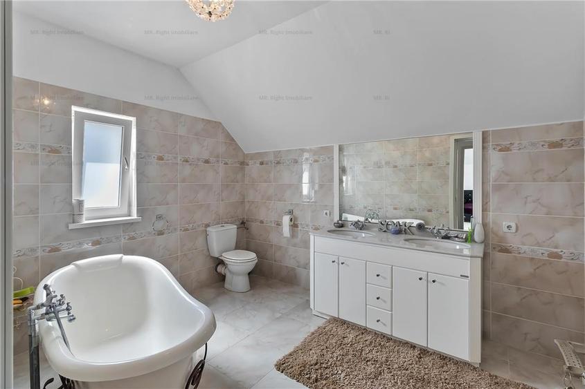 Vila / Casa superba cu 5 camere zona | 1032 mp teren |  Sanpetru Brasov - 13