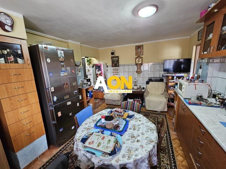 Apartament 3 camere, etaj 1, zona Piata Cetate - 6