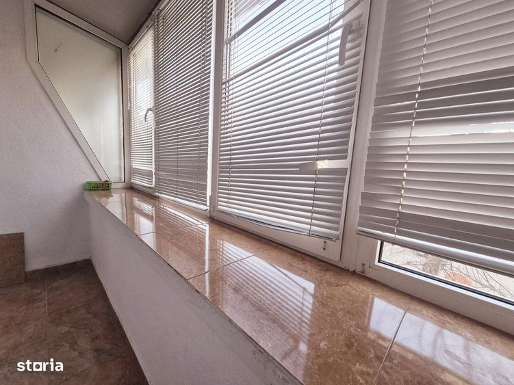 Apartament cu 3 camere, etaj 1, zona centrala - 11