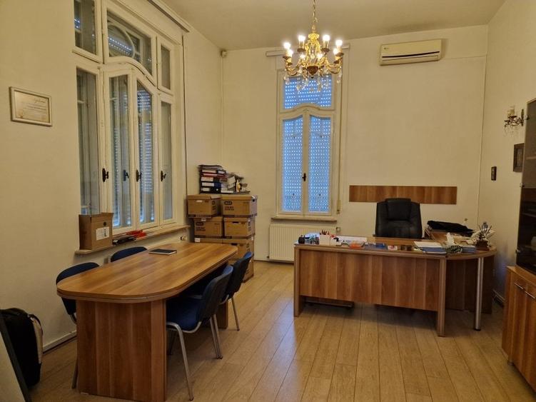 Piata Unirii, Mitropolie, 10 minute metrou, vila deosebita, strada Profesorilor, - 23