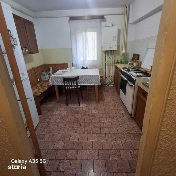 Vanzare apartament 4 camere Urziceni - 6