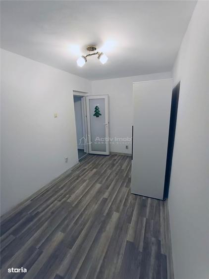 Apartament 2 camere ultracentral in Moldova Noua - 9