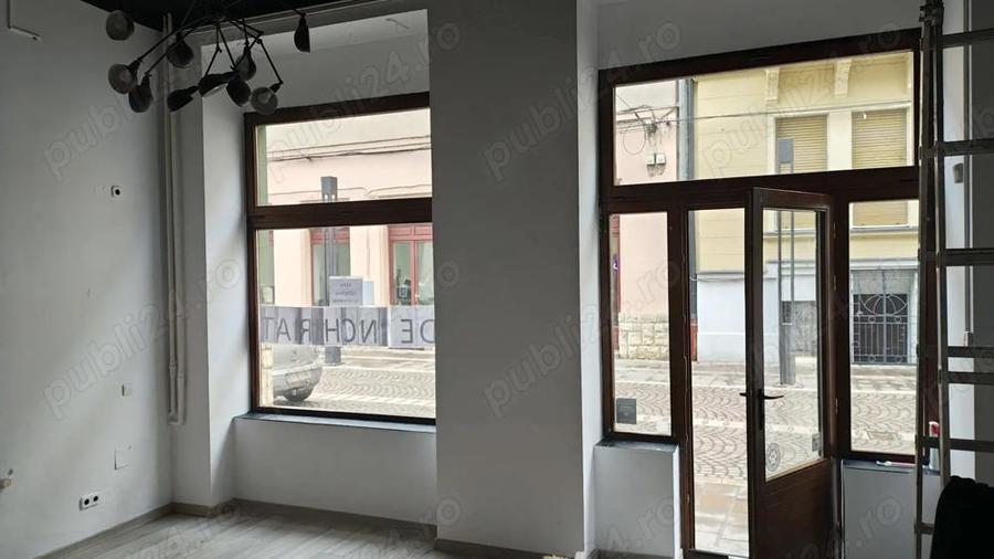 Vand spatiu comercial in zona pietonala - 4