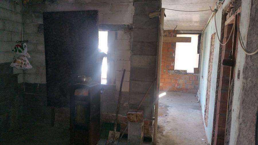 CASA SINGUR CURTE DE RENOVAT  cu teren 297 mp -ZONA PIATA UNIRII- comision 0% - 8