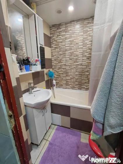 Apartament cu 2 camere semidecomandat în Micro 40