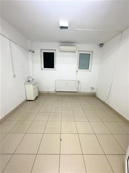 Spatiu comercial foarte spatios, ideal pentru clinici medicale, zona Brotacei - 5