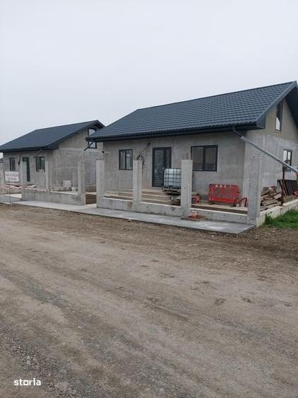 Casă cu 4 camere cu Teren 105 Mp în Central