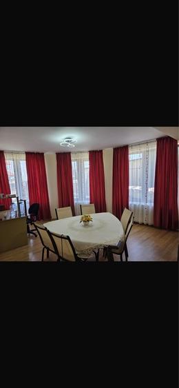 Casă cu 4 camere cu Teren 500 Mp în Costi