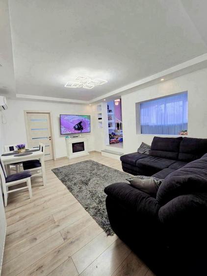 Duplex cu 6 camere cu Canalizare în Dobroești
