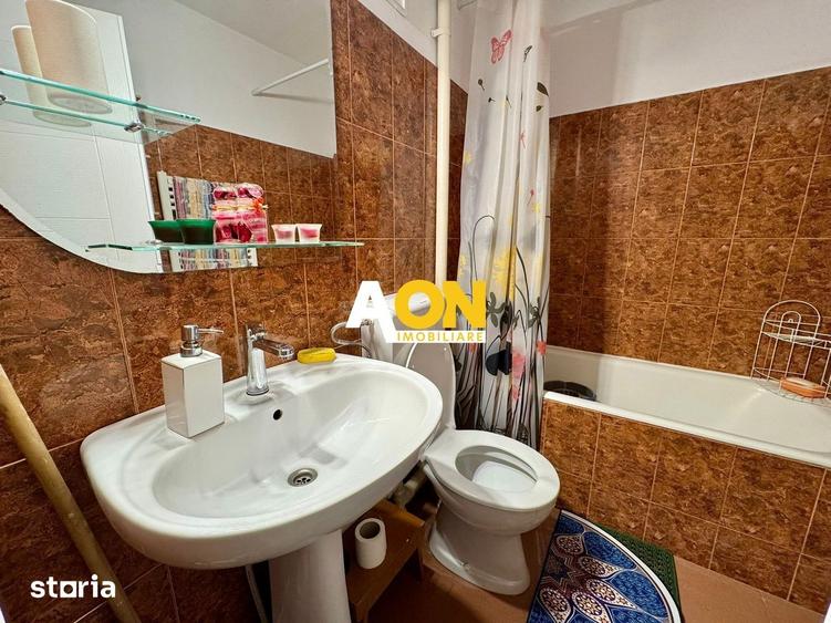 Apartament cu 3 camere decomandat, mobilat în Cetate