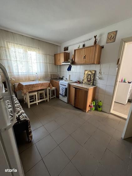 Casă cu 4 camere în Corbșori