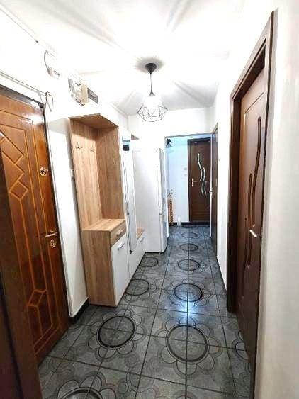 Apartament cu 2 camere decomandat în Colentina
