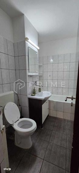 Apartament cu 3 camere decomandat în Tudor