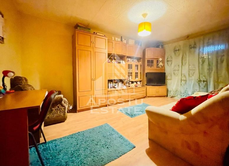 Apartament cu 3 camere decomandat în Aurel Vlaicu