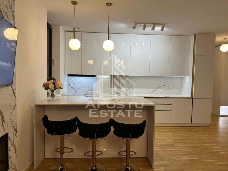Apartament cu 4 camere decomandat, mobilat în Take Ionescu