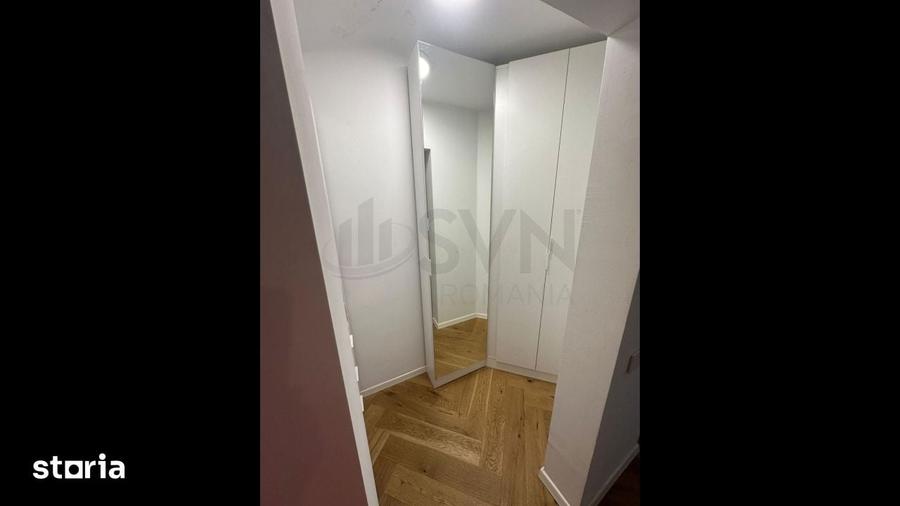 Apartament cu 3 camere semidecomandat în Central