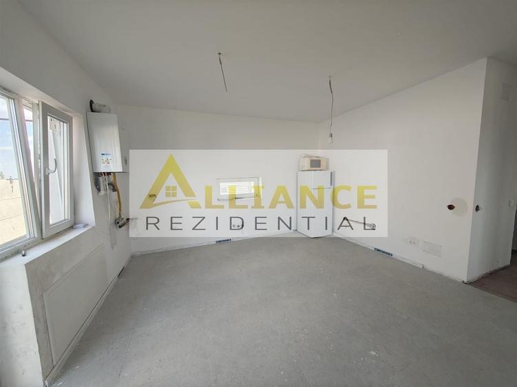 Casă individuală cu 3 camere decomandat cu Canalizare în Berceni