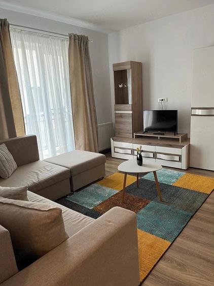 Apartament cu 2 camere semidecomandat în Giroc
