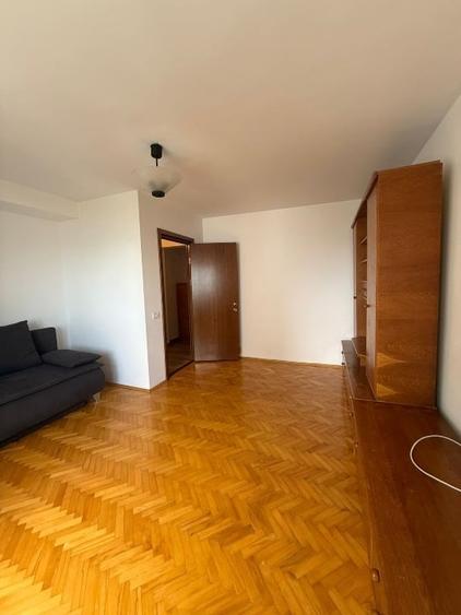 Apartament cu 2 camere decomandat, mobilat în Faleza Nord