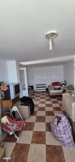 Casă cu 3 camere cu Teren 760 Mp în Valu lui Traian