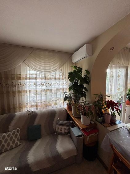 Apartament cu 3 camere în Florești