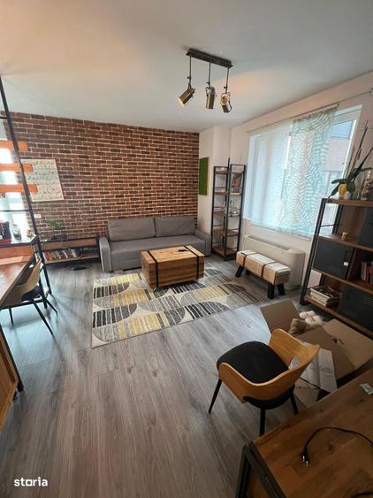 Apartament cu 3 camere în Decebal