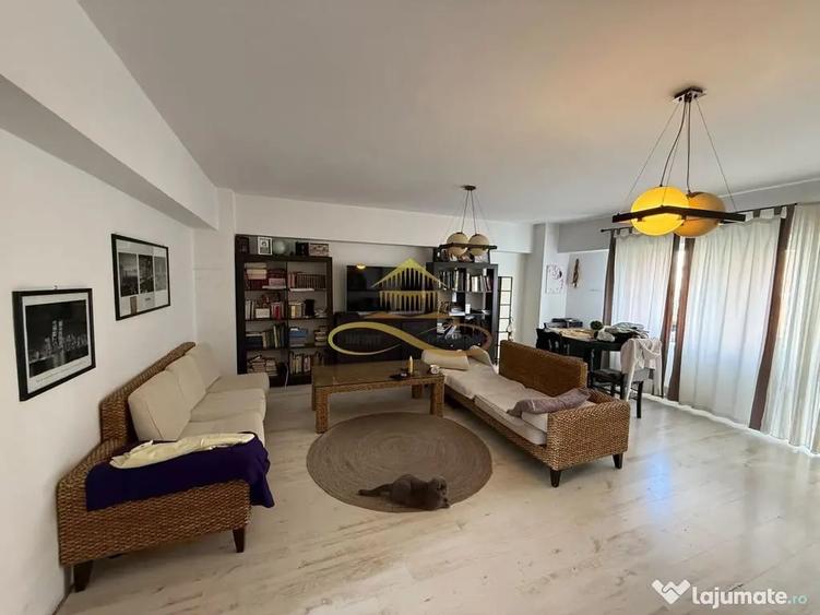 Apartament cu 4 camere decomandat în 9 Mai