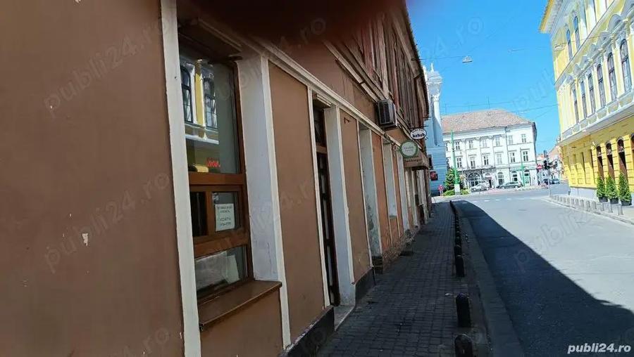 Vand spatiu comercial + casa in zona centrala - 1